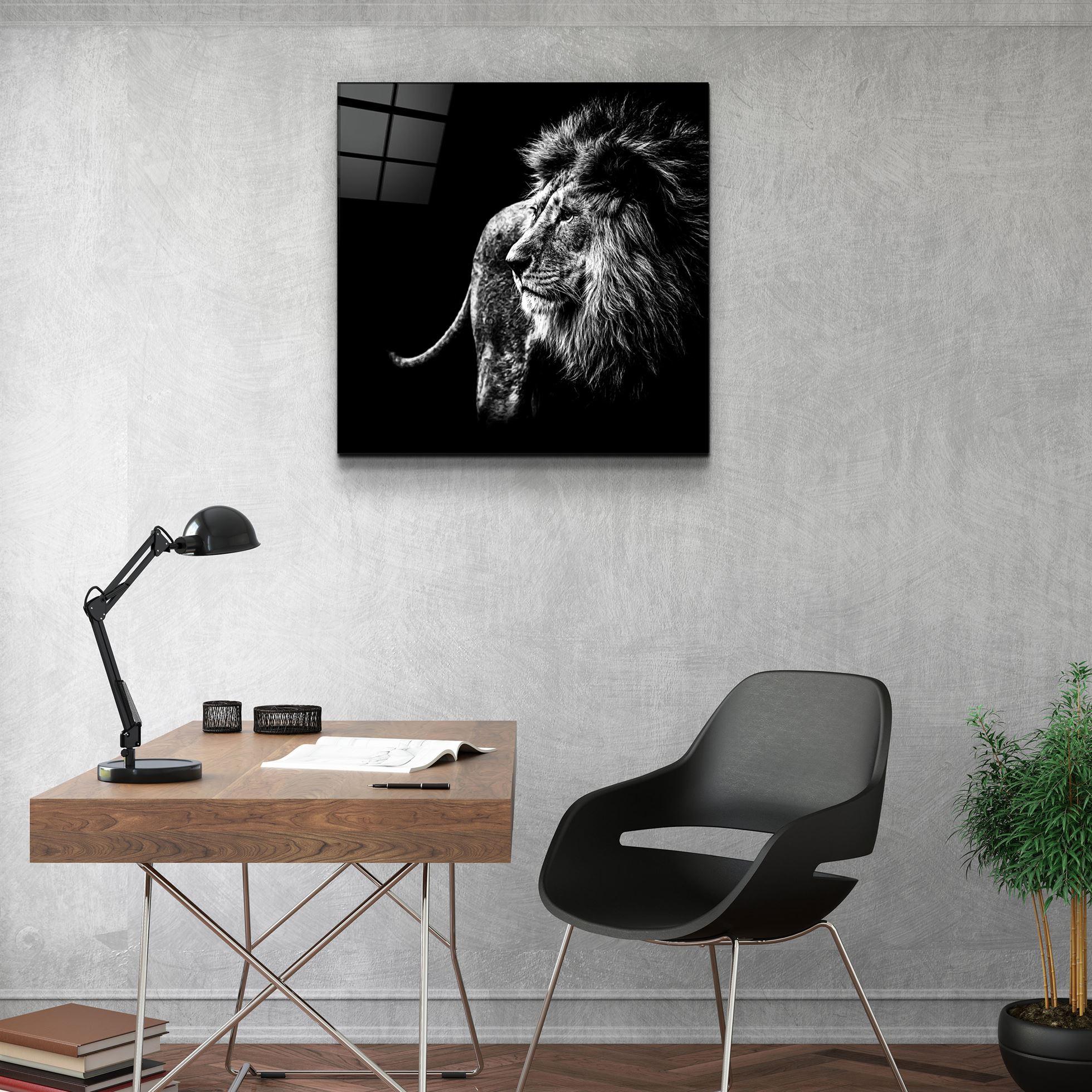 ・"Lion"・Glass Wall Art