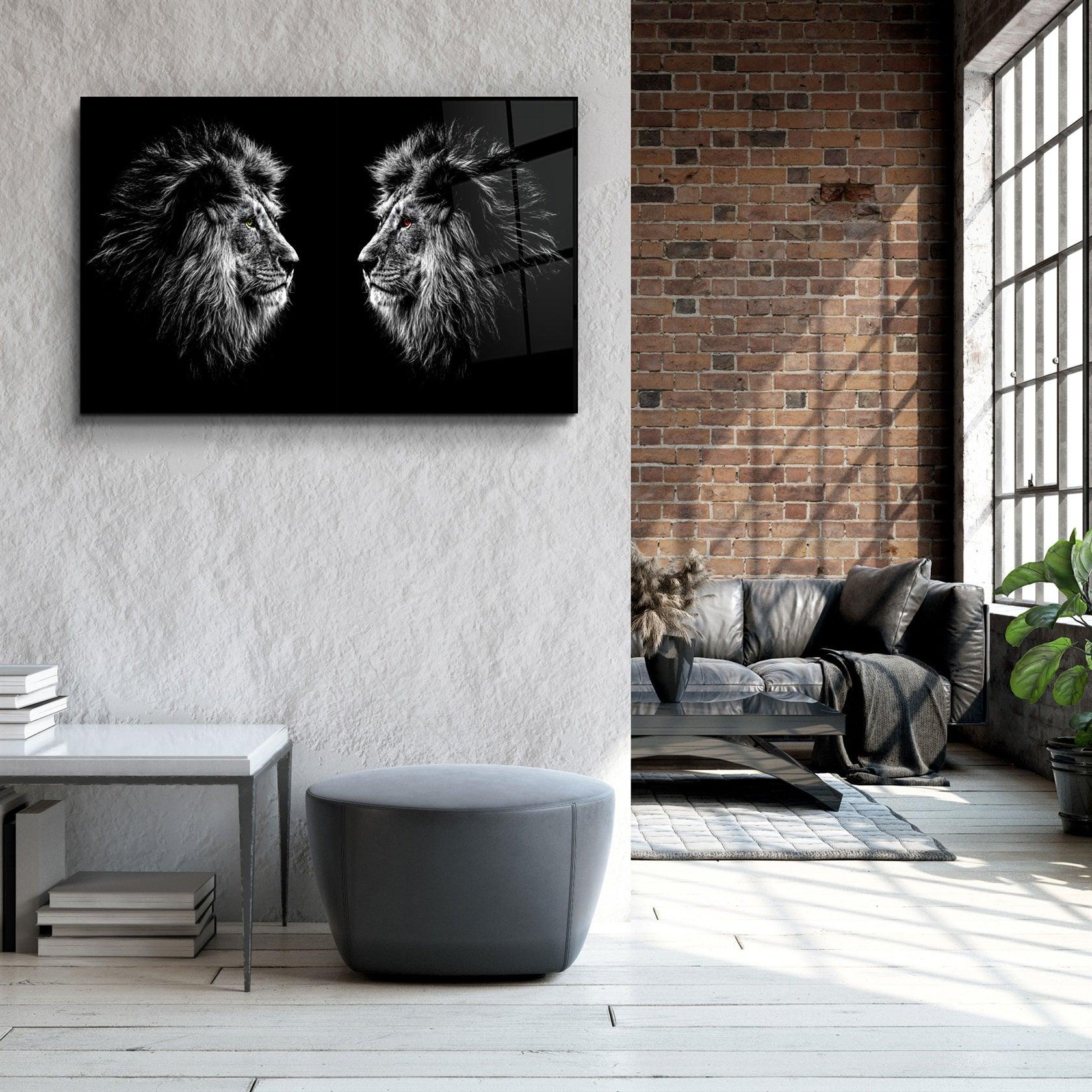 ・"Lions Confrontation BW "・Glass Wall Art