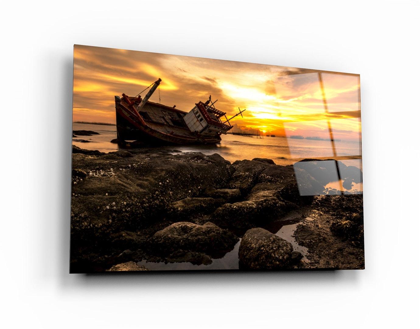 ・"Ship Wreck"・Glass Wall Art