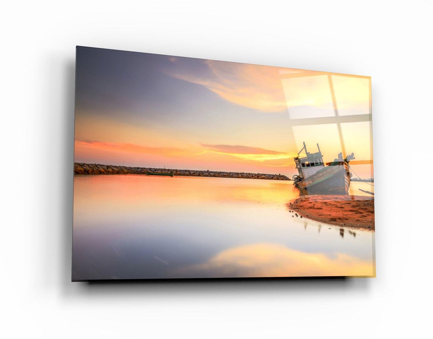 ・"Ship on the Beach"・Glass Wall Art