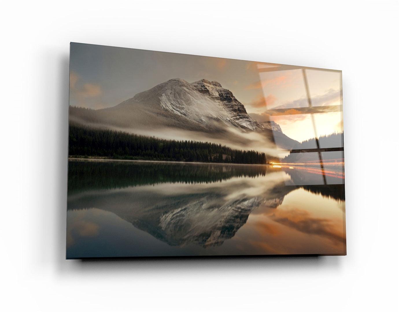 ・"Huge Mountain"・Glass Wall Art