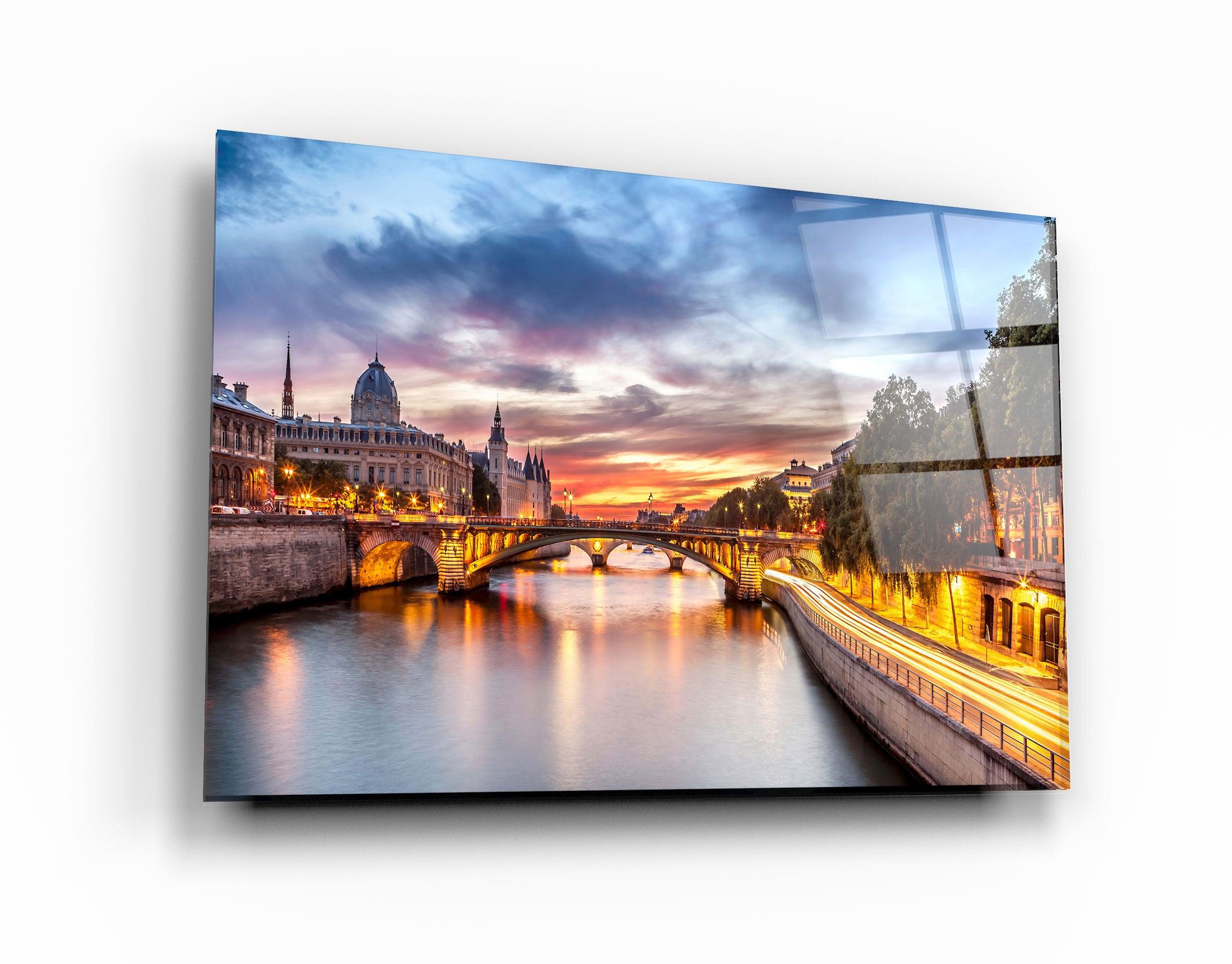 ・"A wonderful night view of Paris, capital of France"・Glass Wall Art