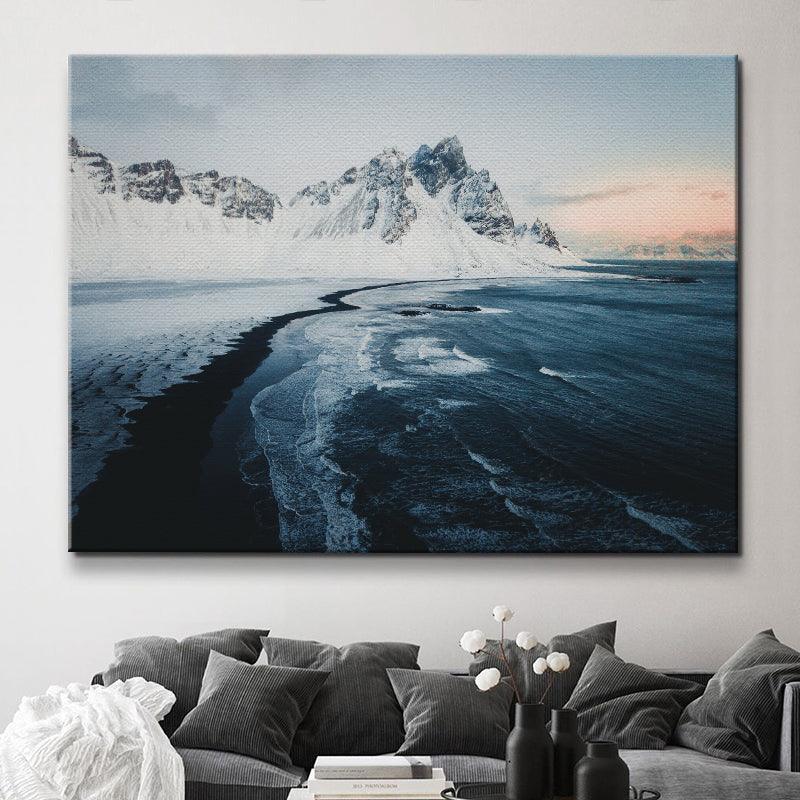 Sunrise at stokksnes