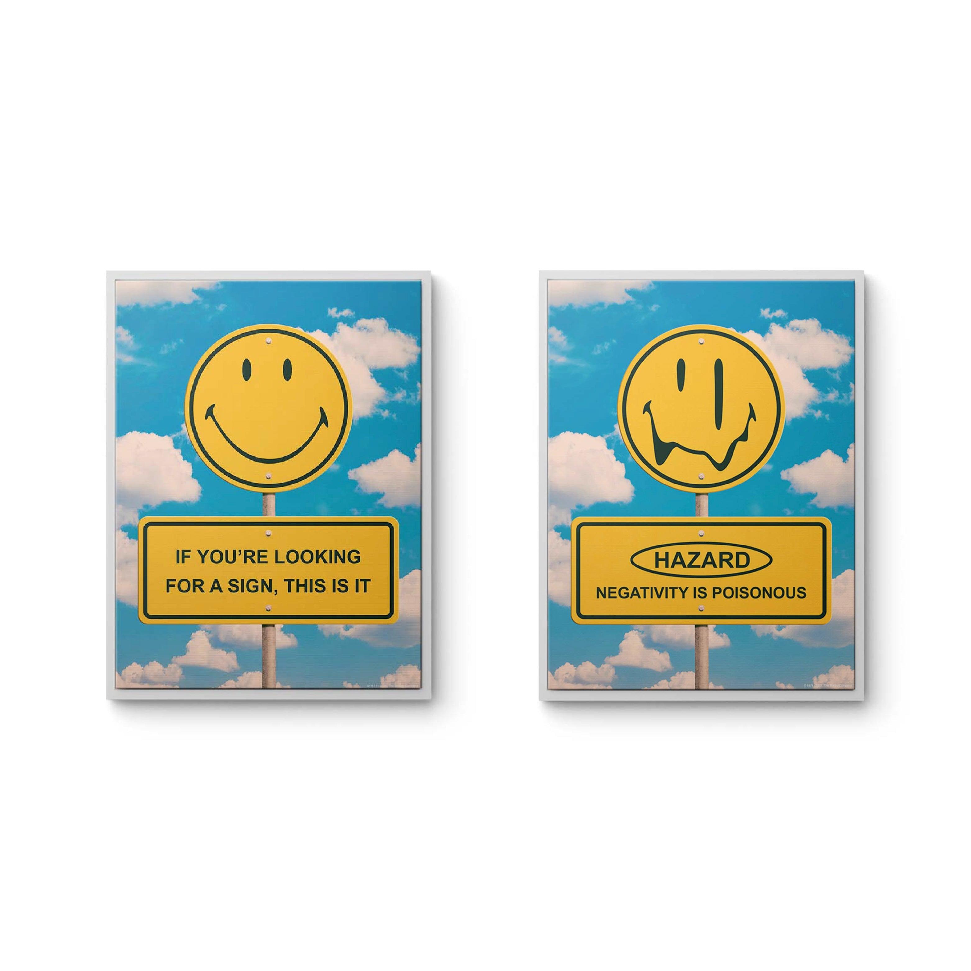 Smiley® Happy Signs Set